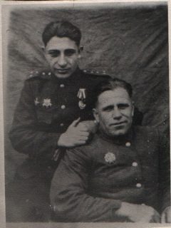Орлов Владимир Ефимович (слева)